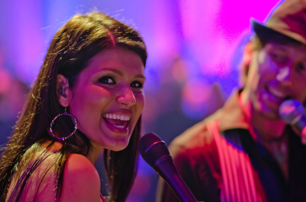 S&auml;ngerin der Hochzeitsband Dropzone